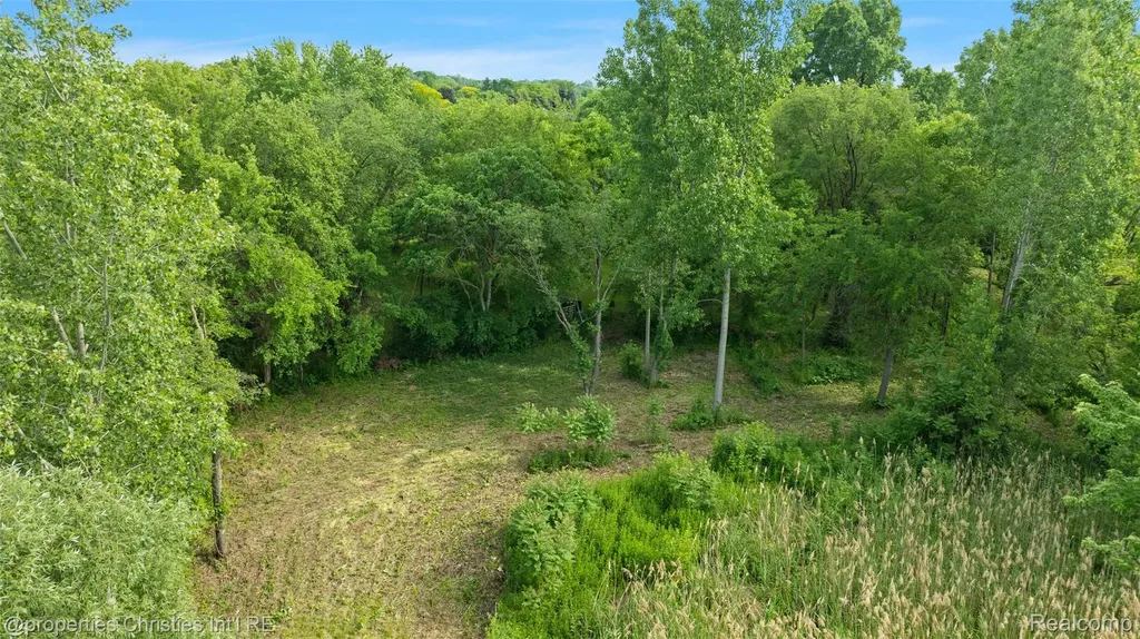 0000 E. Square Lake Road Troy City MI 48085