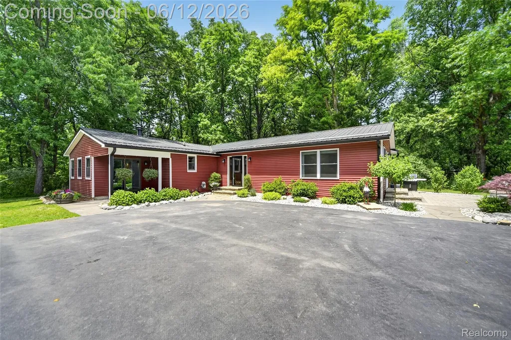 13635 Unadilla Road Unadilla Township MI 48137