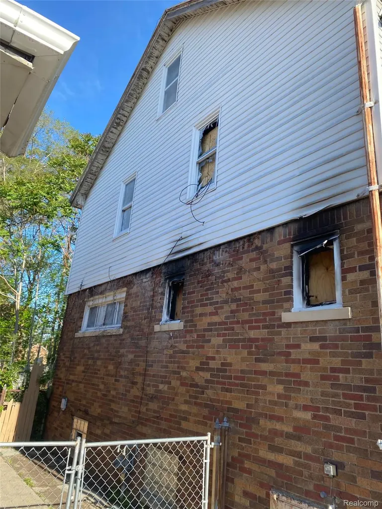18985 Monica Street Detroit City MI 48221
