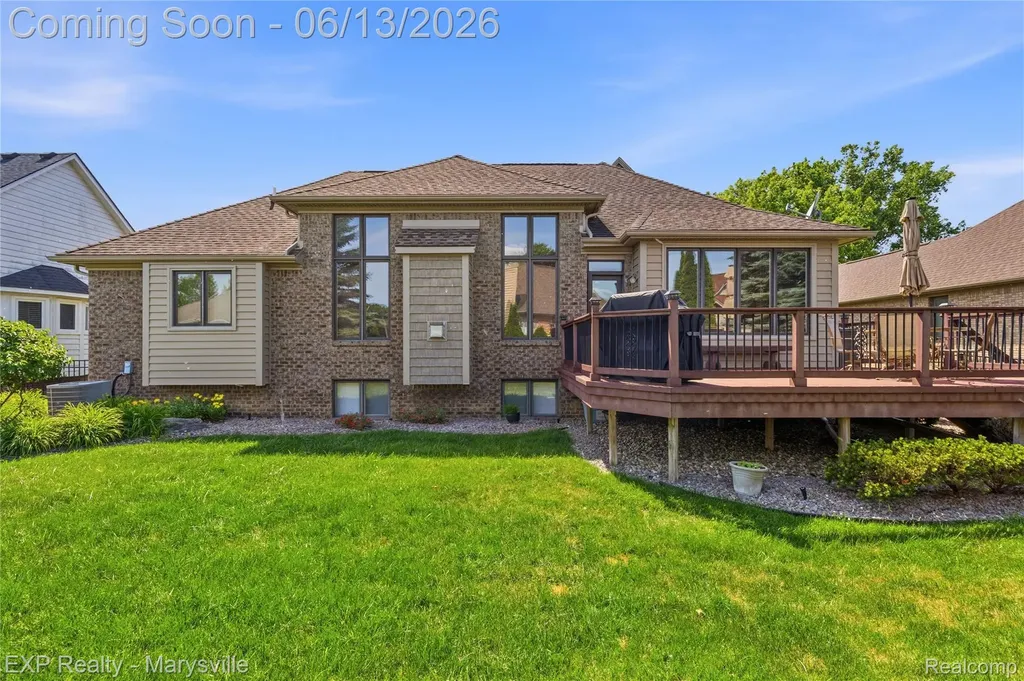 53146 Michael Drive Chesterfield Township MI 48047