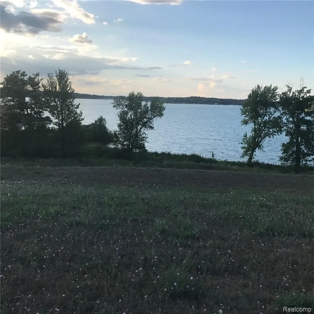 123 Bloomfield Lot#39 Boulevard Norvell Township MI 49230