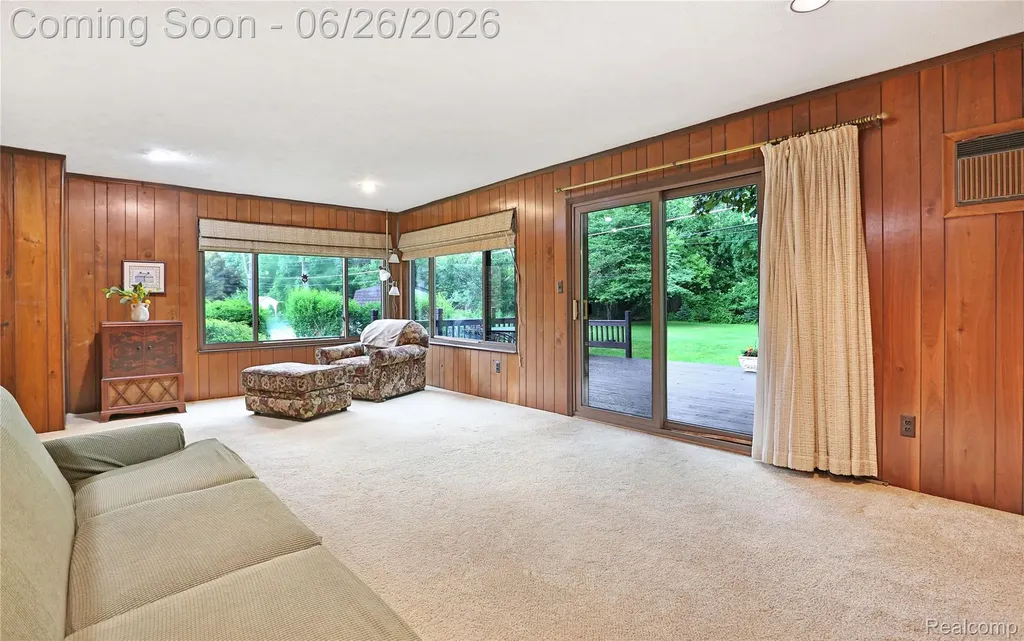 14628 Yale Street Livonia City MI 48154