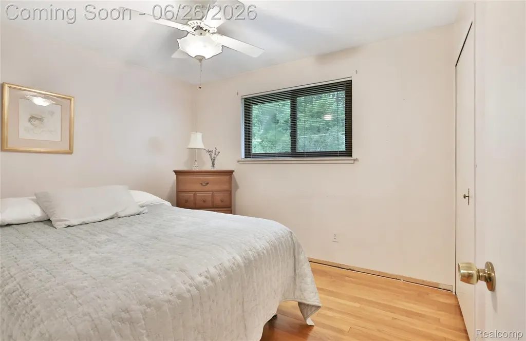 14628 Yale Street Livonia City MI 48154