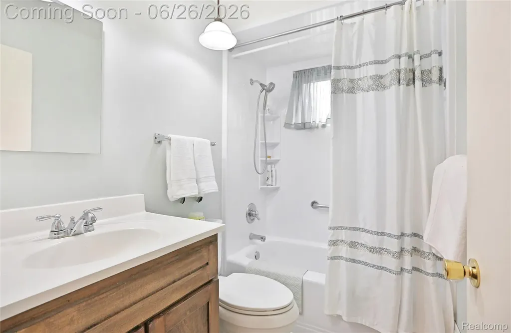 14628 Yale Street Livonia City MI 48154