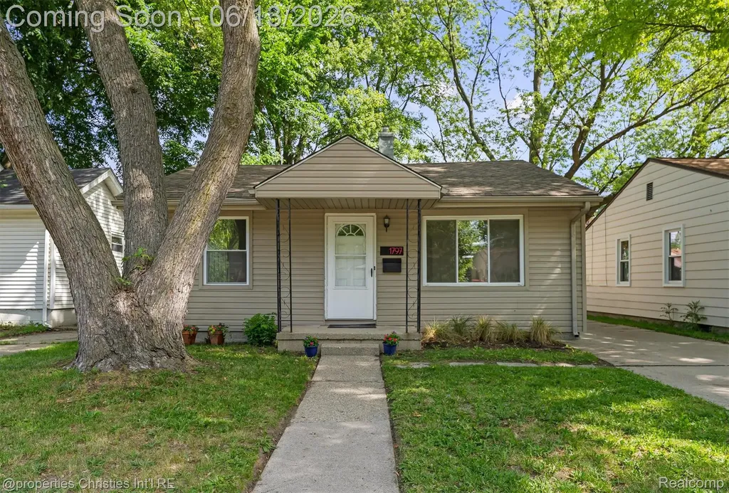 1797 E Marshall Street Ferndale City MI 48220