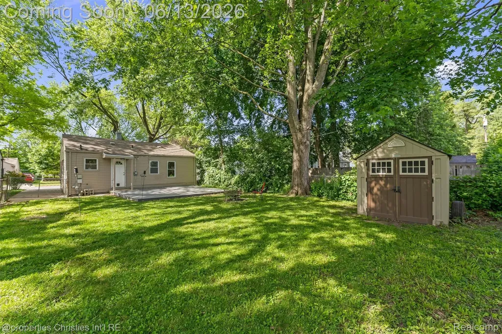 1797 E Marshall Street Ferndale City MI 48220