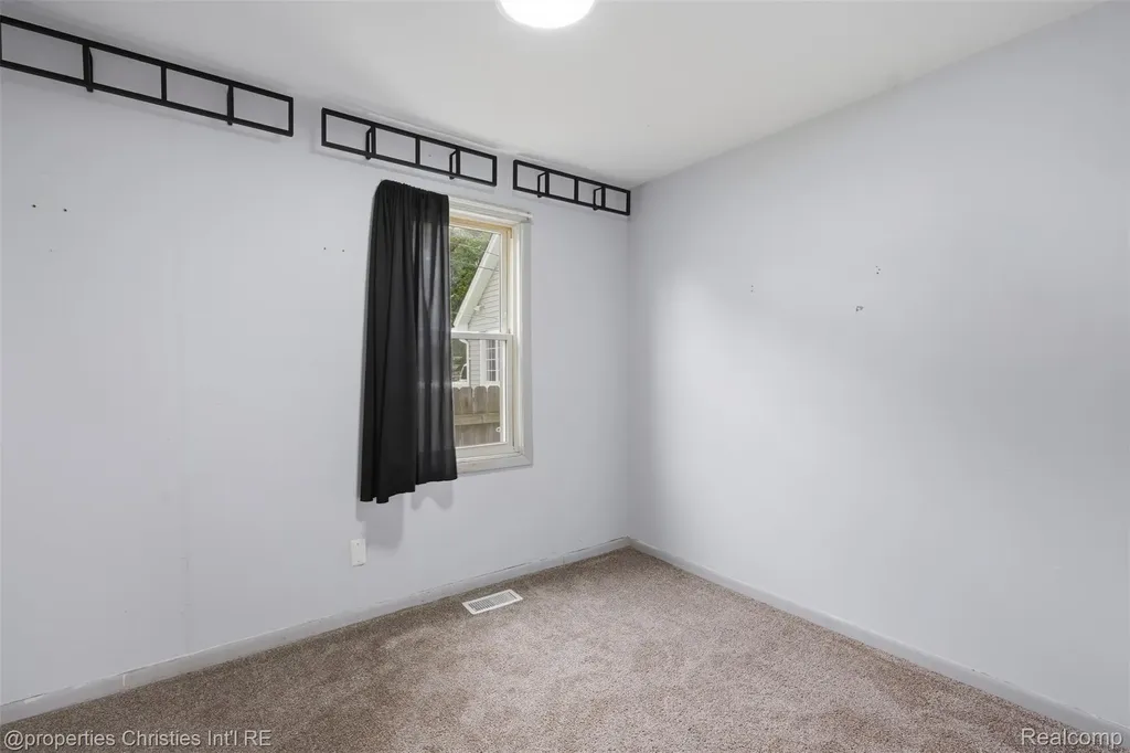 3124 Bessie Street Auburn Hills City MI 48326