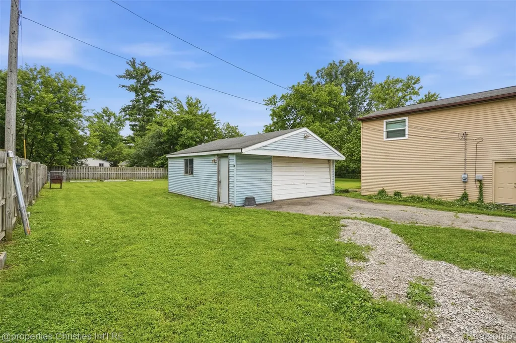 3124 Bessie Street Auburn Hills City MI 48326