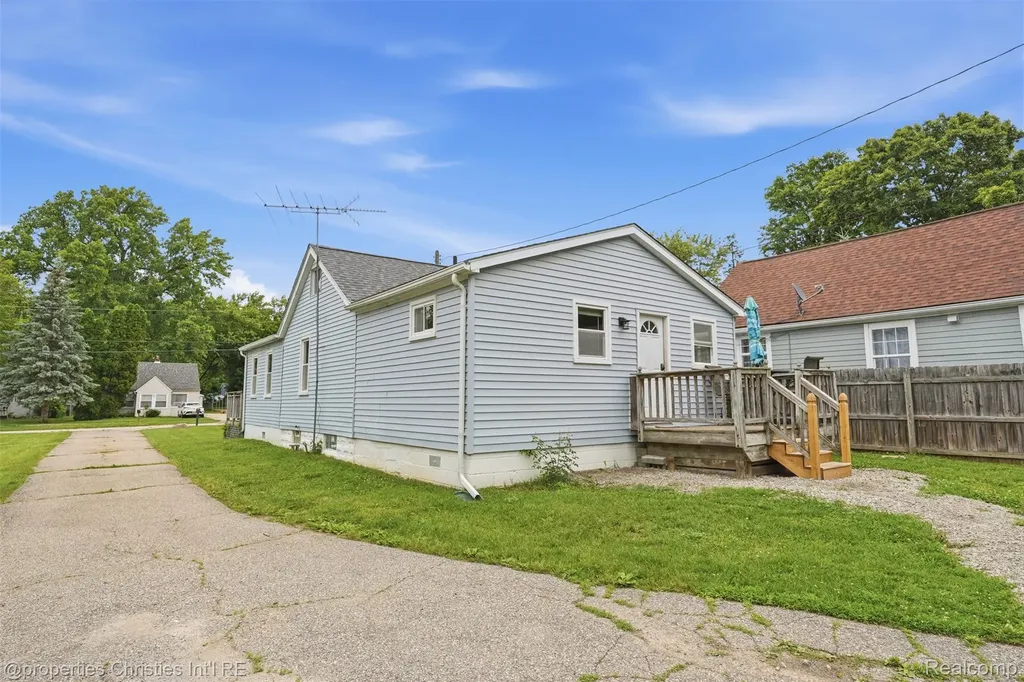 3124 Bessie Street Auburn Hills City MI 48326
