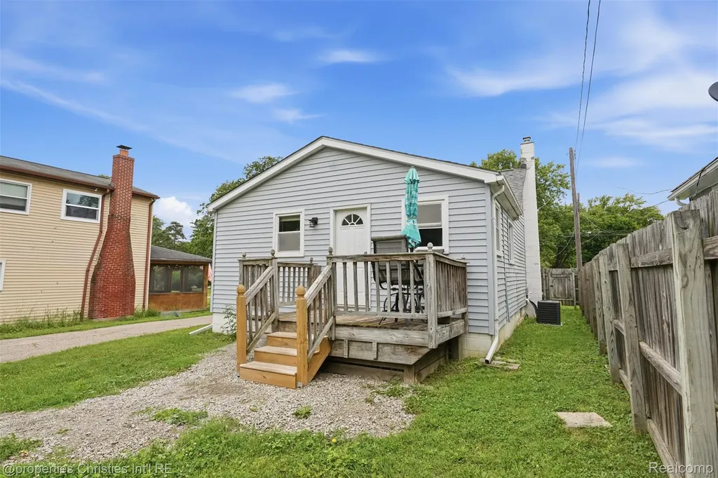 3124 Bessie Street Auburn Hills City MI 48326