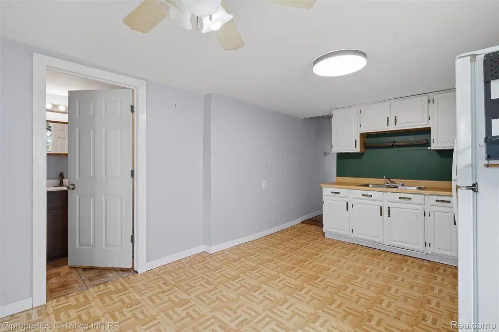 3124 Bessie Street Auburn Hills City MI 48326