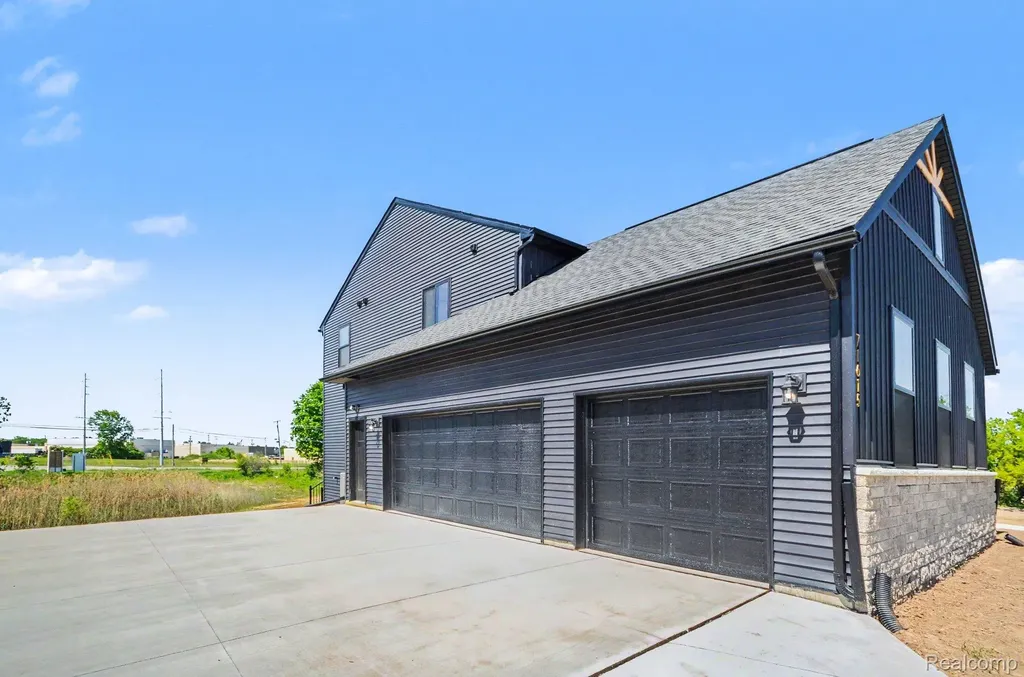 71615 Hidden River Drive Armada Township MI 48005