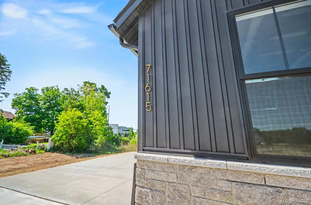 71615 Hidden River Drive Armada Township MI 48005