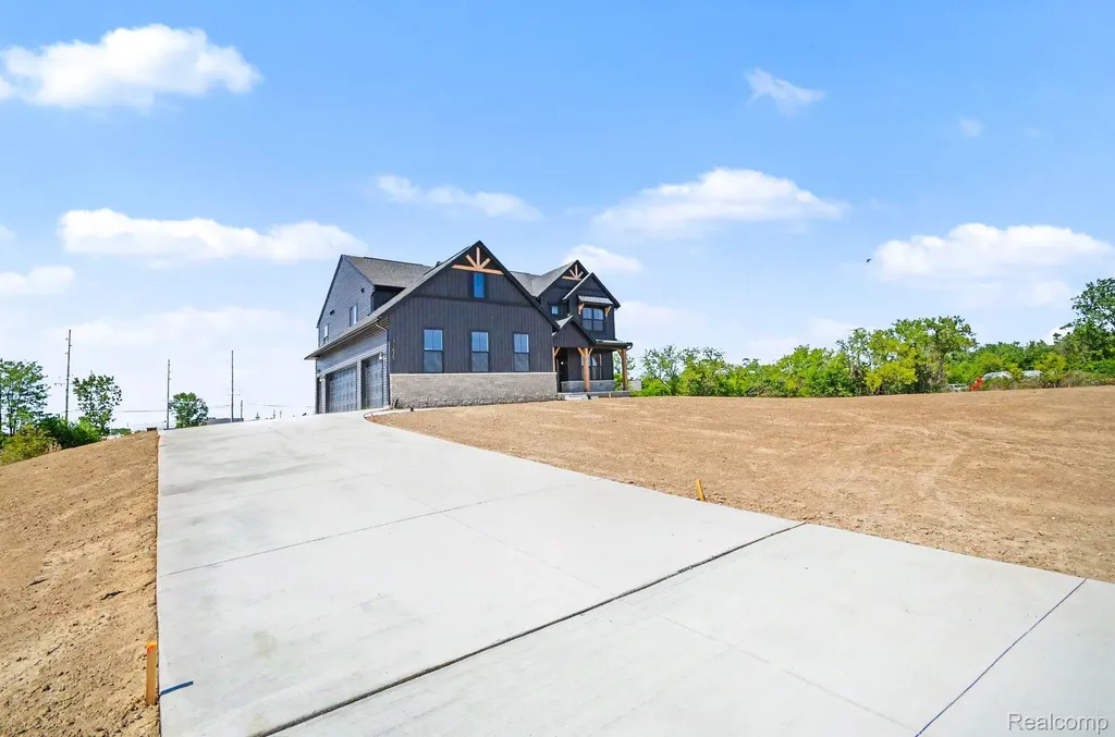71615 Hidden River Drive Armada Township MI 48005