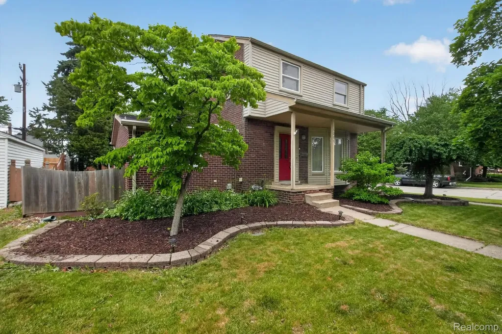 15006 Philomene Boulevard Allen Park City MI 48101