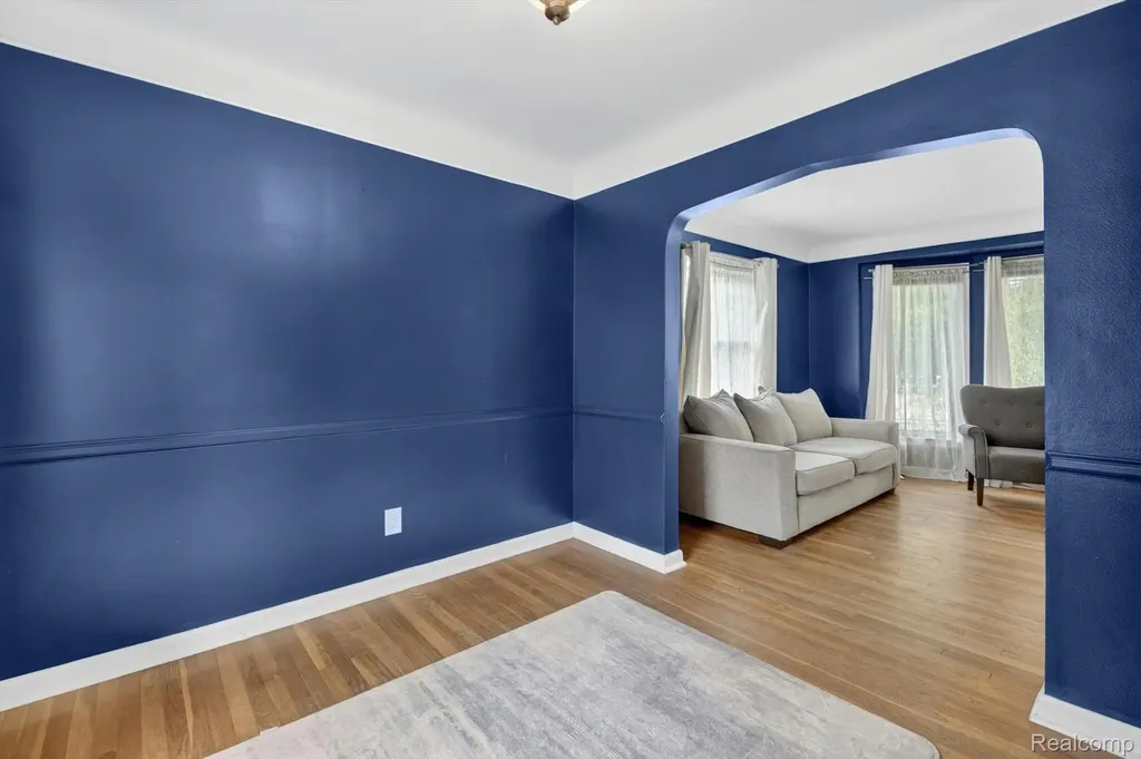 15006 Philomene Boulevard Allen Park City MI 48101