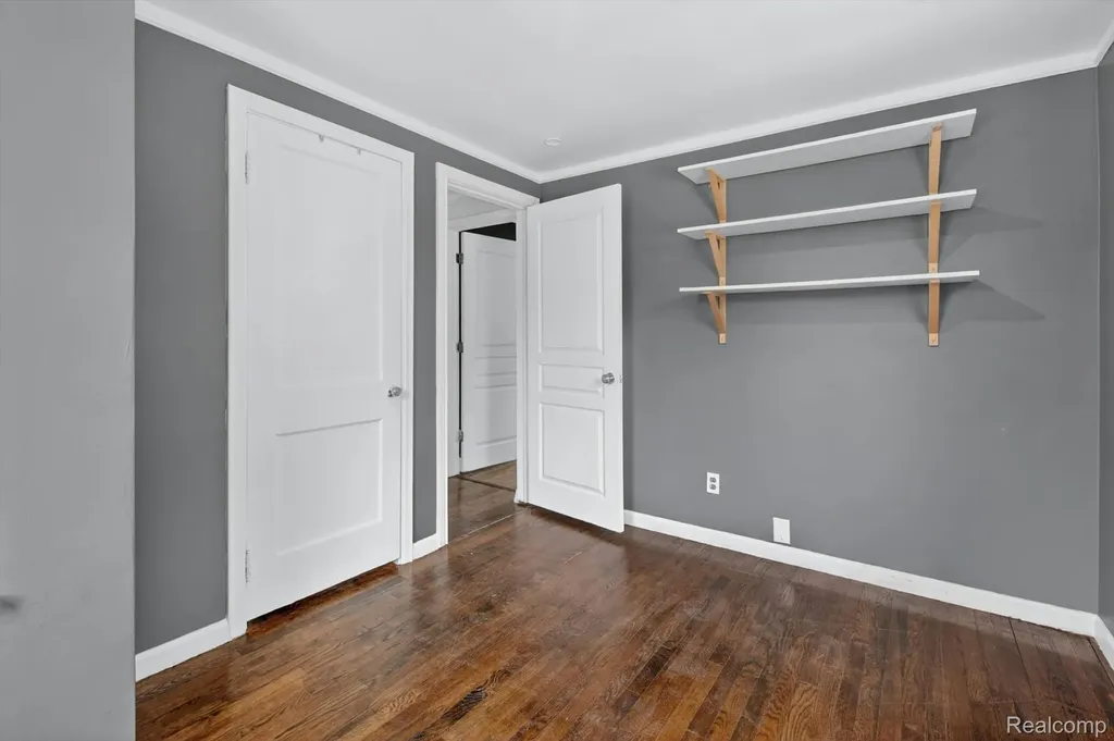 15006 Philomene Boulevard Allen Park City MI 48101
