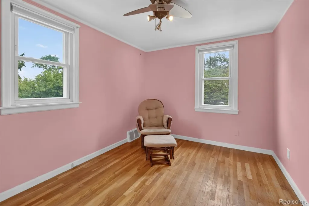 15006 Philomene Boulevard Allen Park City MI 48101