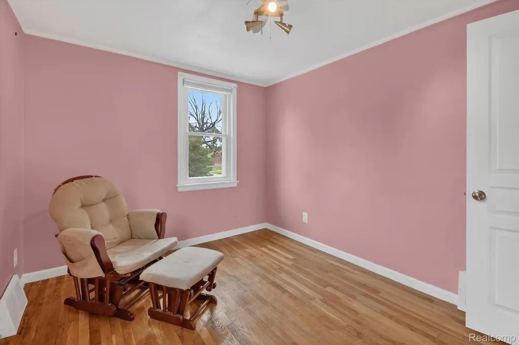 15006 Philomene Boulevard Allen Park City MI 48101