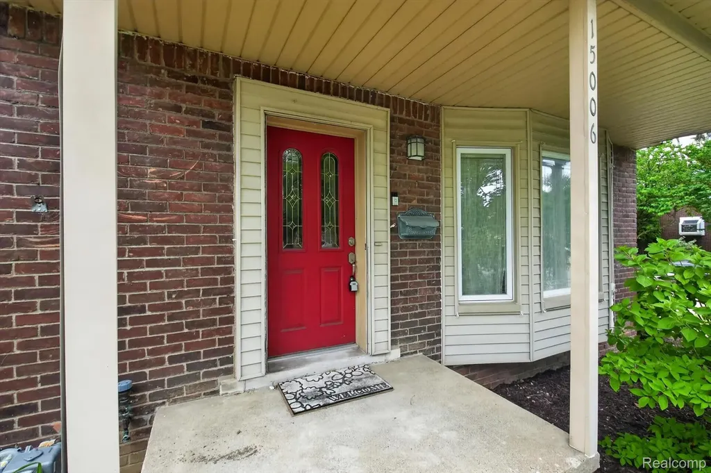 15006 Philomene Boulevard Allen Park City MI 48101