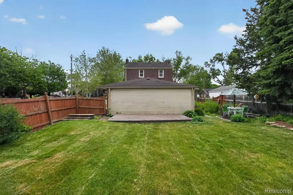 15006 Philomene Boulevard Allen Park City MI 48101