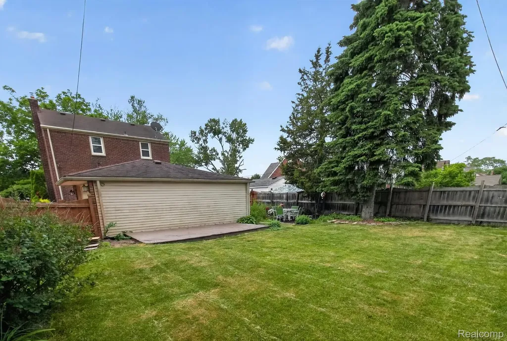 15006 Philomene Boulevard Allen Park City MI 48101
