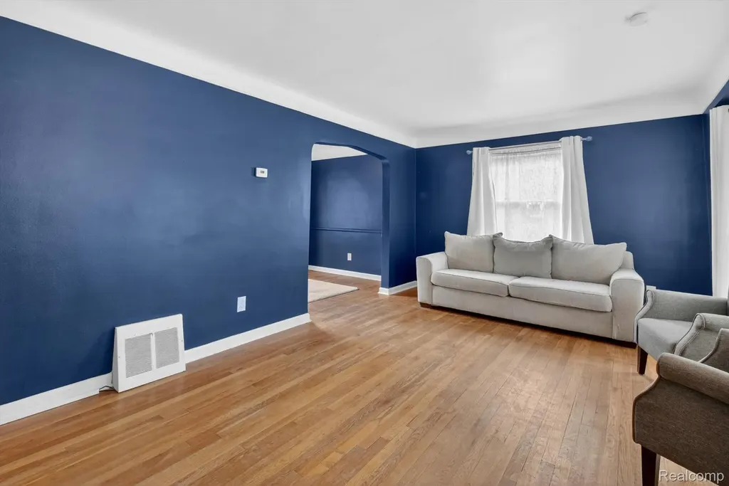 15006 Philomene Boulevard Allen Park City MI 48101