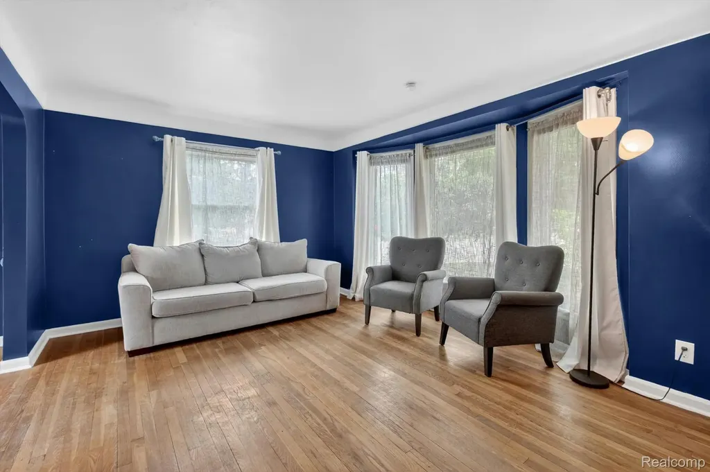 15006 Philomene Boulevard Allen Park City MI 48101