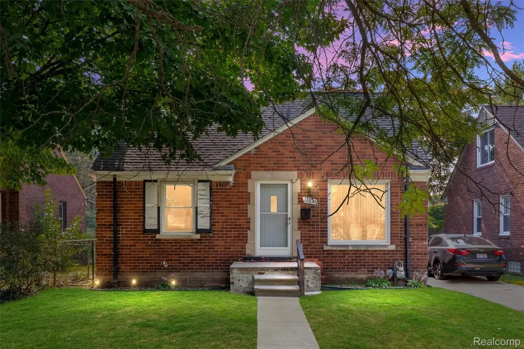 12830 Riad Street Detroit City MI 48224
