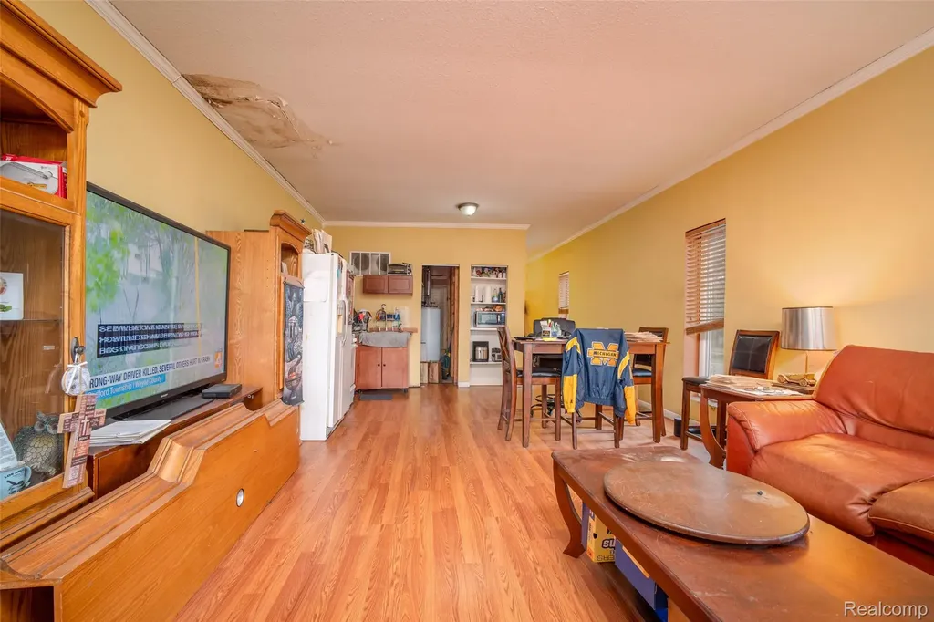 20785 Orchard Lake Road Farmington Hills City MI 48336