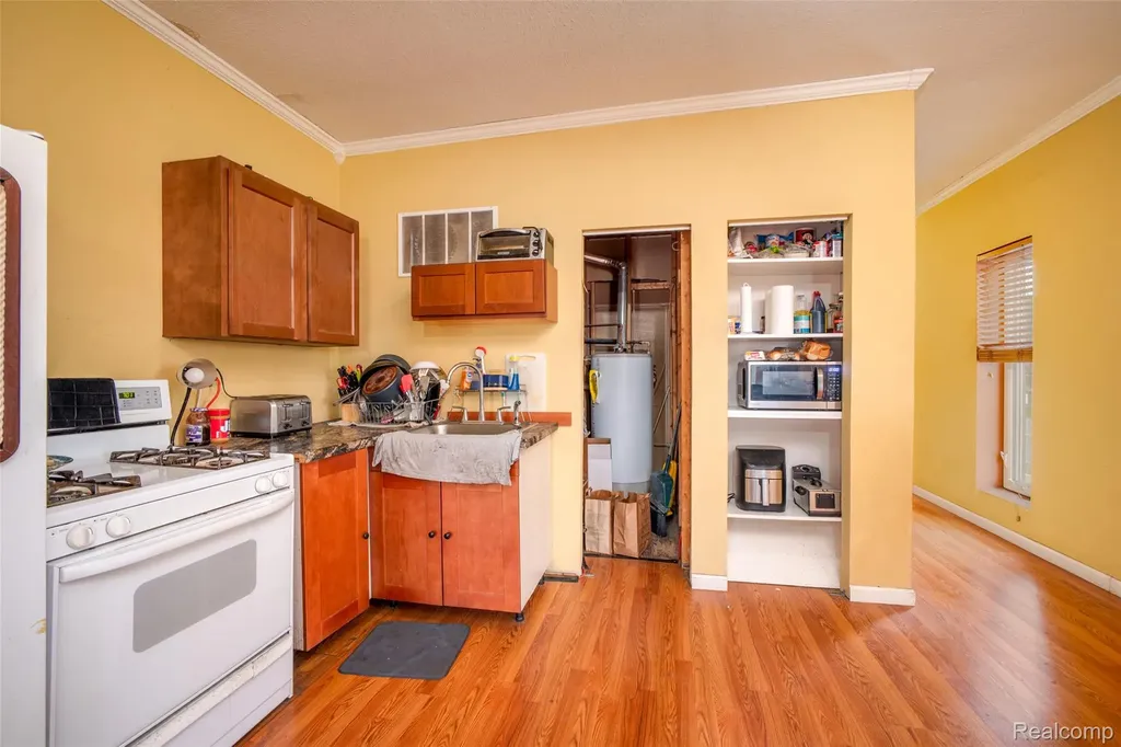 20785 Orchard Lake Road Farmington Hills City MI 48336