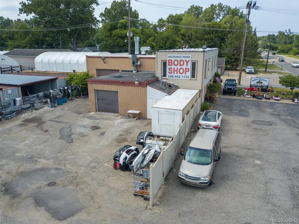 20785 Orchard Lake Road Farmington Hills City MI 48336