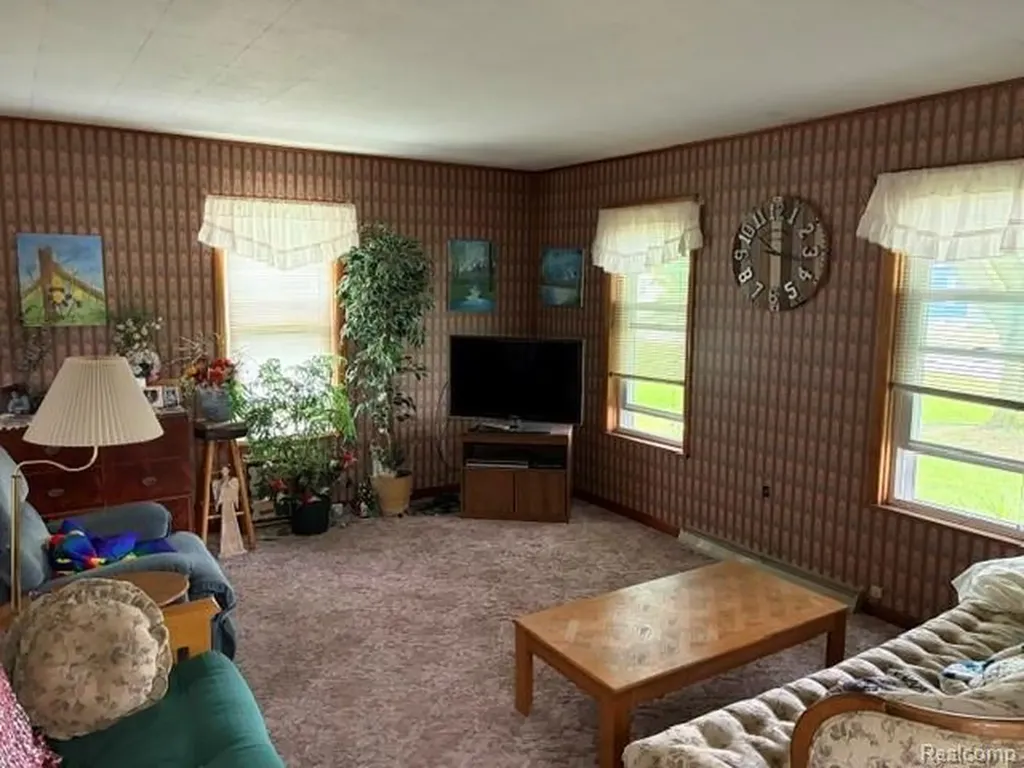 431 Lytle Avenue Harbor Beach City MI 48441
