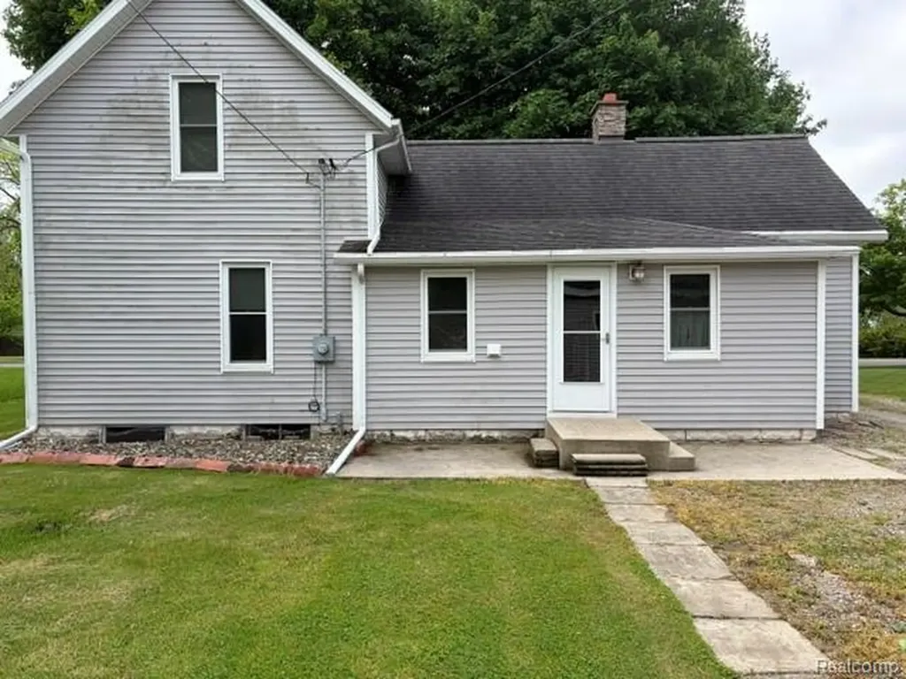431 Lytle Avenue Harbor Beach City MI 48441