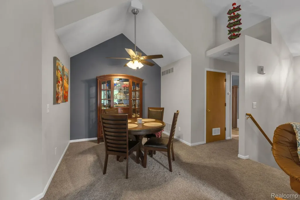 310 Marigold Circle Westland City MI 48185
