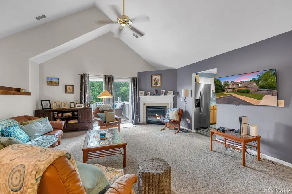 310 Marigold Circle Westland City MI 48185