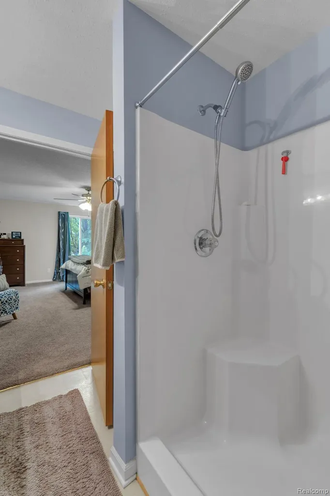 310 Marigold Circle Westland City MI 48185