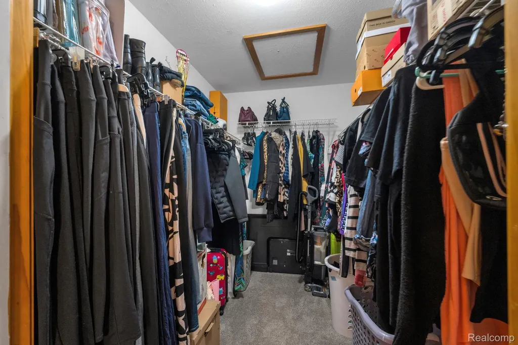 310 Marigold Circle Westland City MI 48185