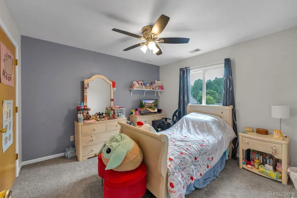 310 Marigold Circle Westland City MI 48185