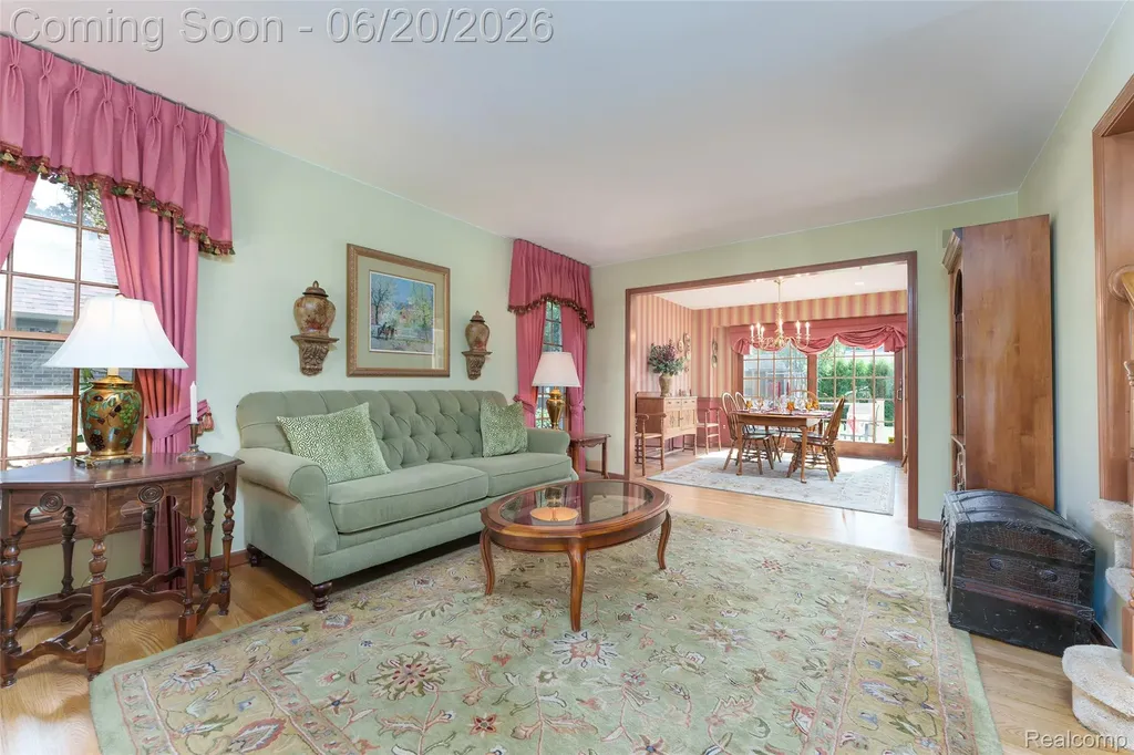 20216 Ellen Drive Livonia City MI 48152