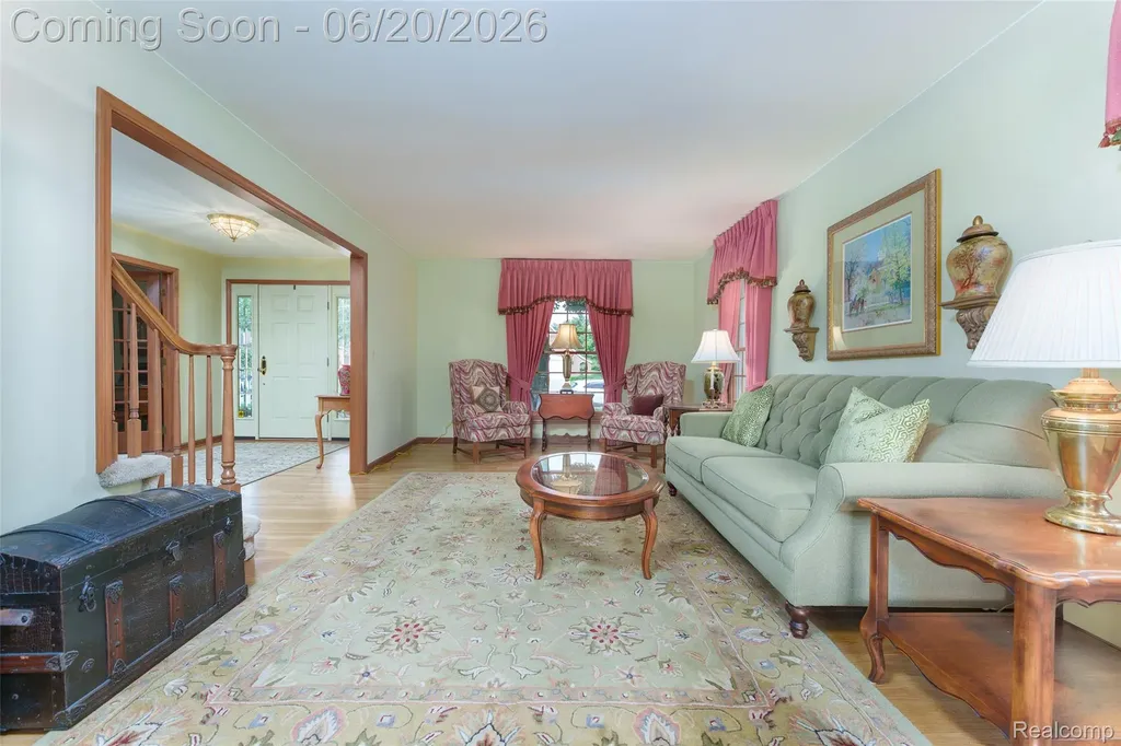 20216 Ellen Drive Livonia City MI 48152