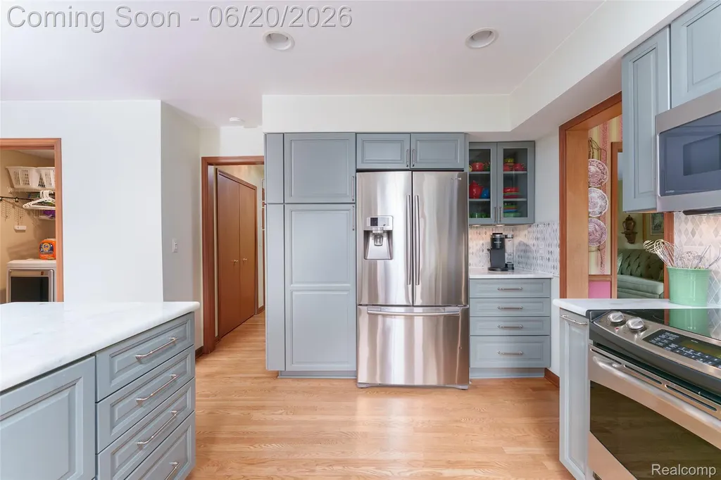 20216 Ellen Drive Livonia City MI 48152