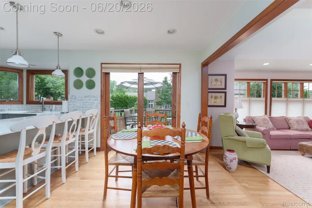20216 Ellen Drive Livonia City MI 48152