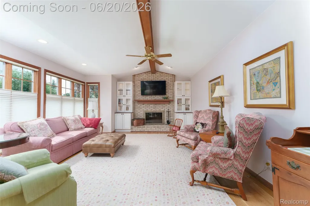 20216 Ellen Drive Livonia City MI 48152