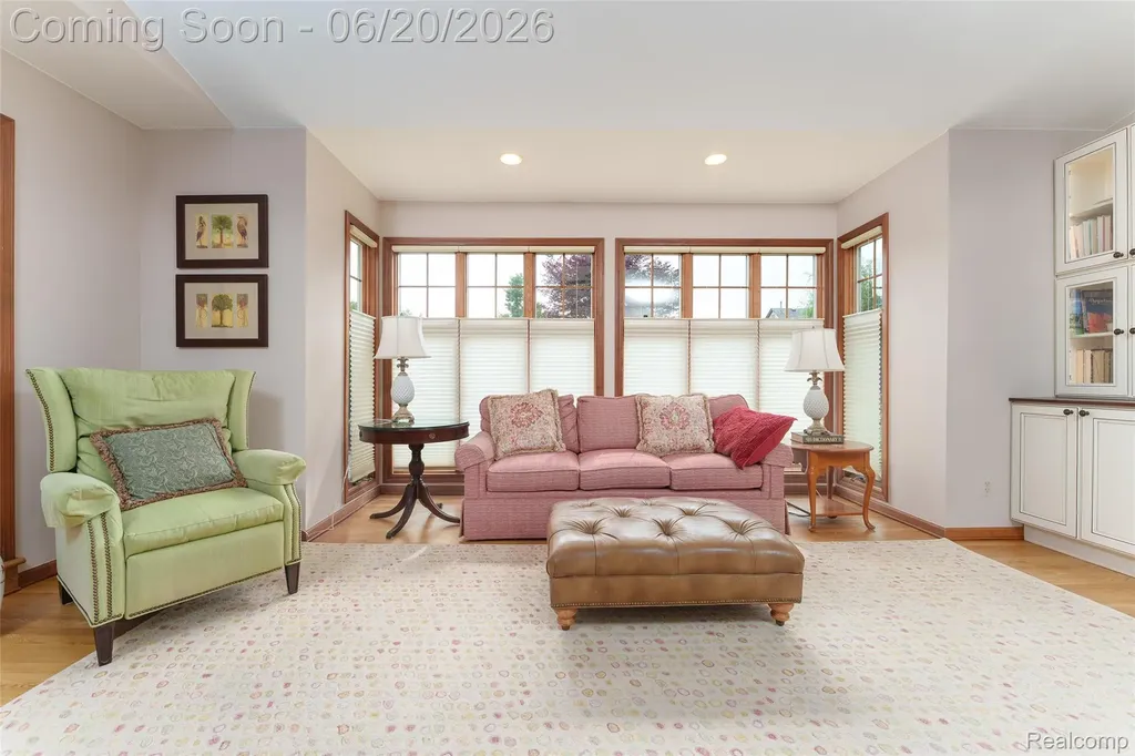 20216 Ellen Drive Livonia City MI 48152