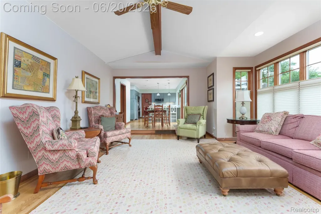 20216 Ellen Drive Livonia City MI 48152