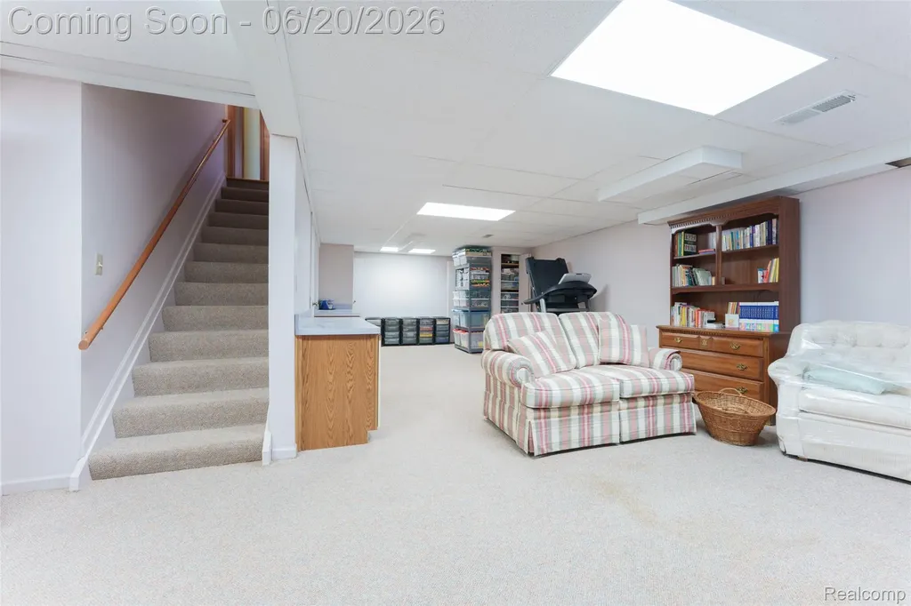 20216 Ellen Drive Livonia City MI 48152