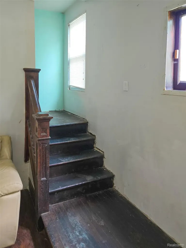 199 Massachusetts Street Highland Park City MI 48203