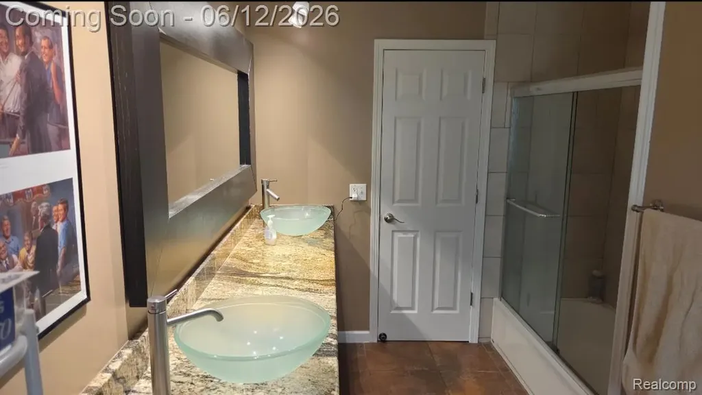 417 Shana Drive Canton Charter Township MI 48187
