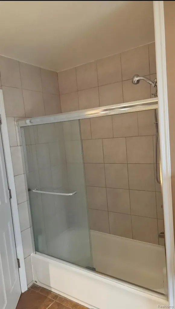 417 Shana Drive Canton Charter Township MI 48187